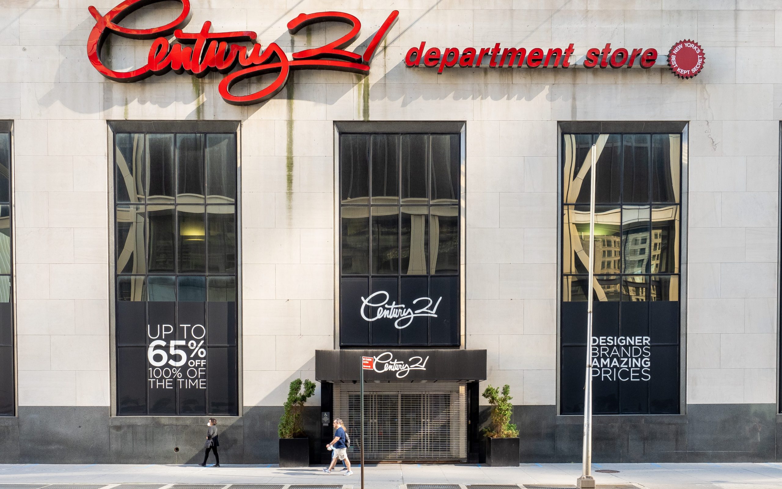 21 store scaled
