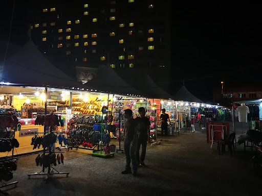 Pasar Malam Kuah