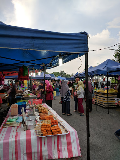 Thursday Pasar Malam Ayer Molek