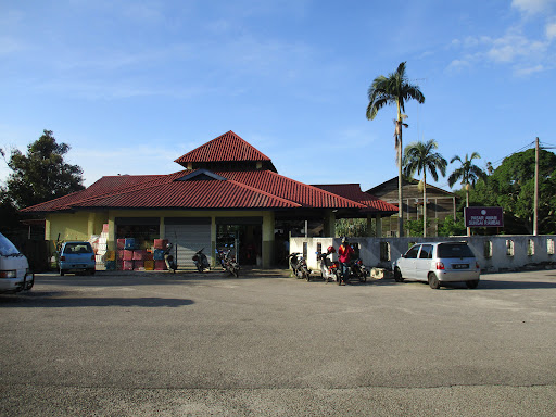 Sungai Rambai Market