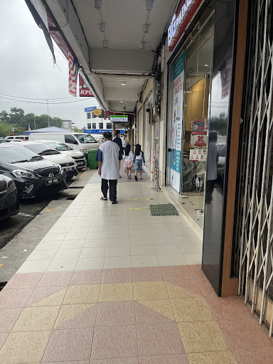 FamilyMart Mentakab
