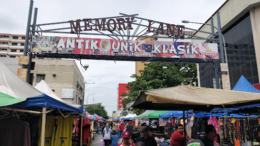 Sunday morning market