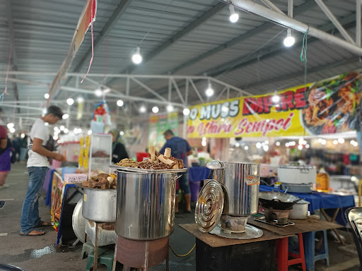 Lotus's Manjung ( Seri Manjung, Perak )