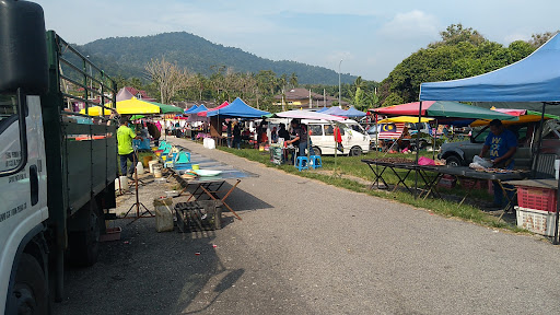Pasar Malam Padang Tembak