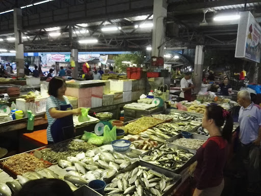 Pasar Besar Teluk Intan
