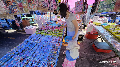 Gaya Street Sunday Market in Kota Kinabalu