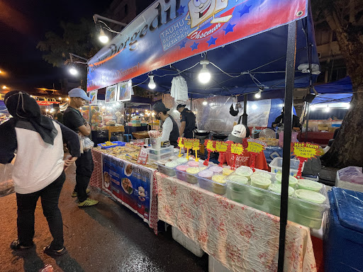 Borneo Tao Fu Fa Api-Api Night Food Market @ Gaya Street Kota Kinabalu, Sabah.