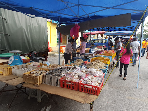 Pasar Malam Batu 14 Puchong