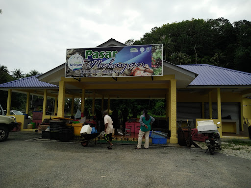 Pasar Nelayan, Teluk Buih, Mersing