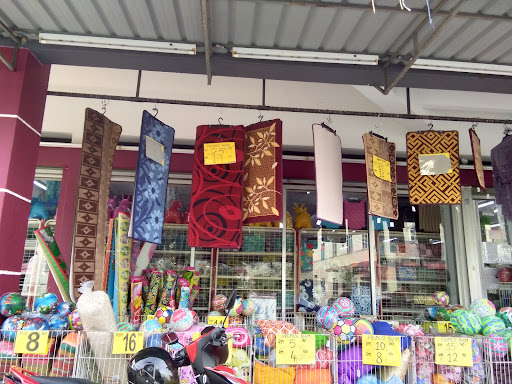 Pasaraya Borong Sakan. Simpang Renggam.