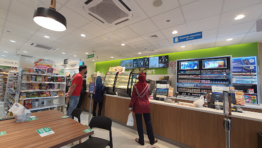 FamilyMart Simpang Renggam