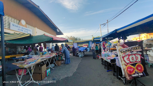 Pasar Kampung Berjaya