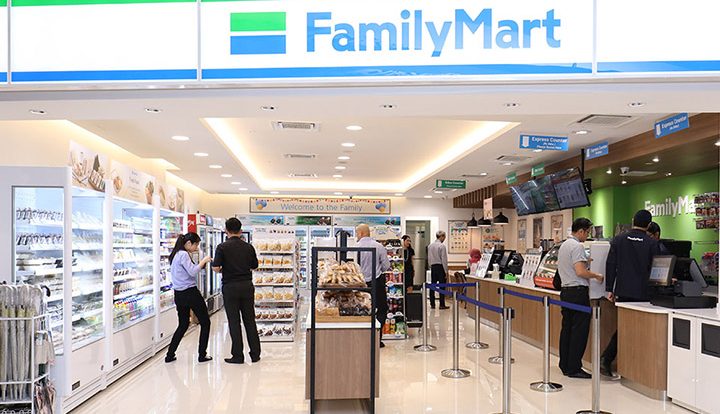 familymart simpang renggam