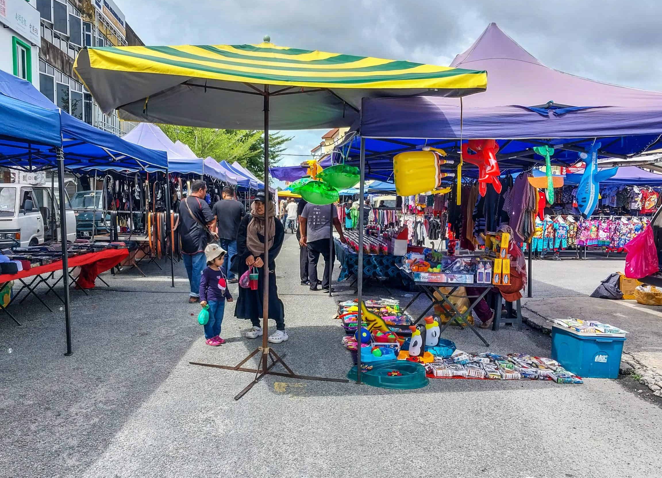 kampung berjaya flea market