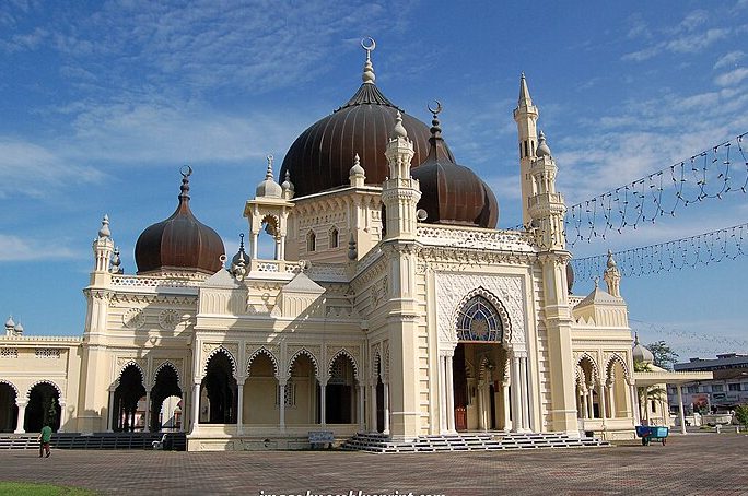 mcm utara dua trading