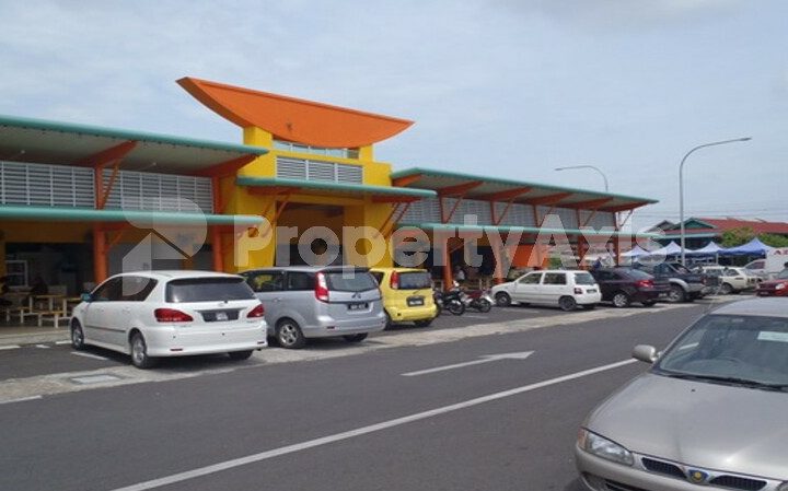 medan niaga simpang renggam