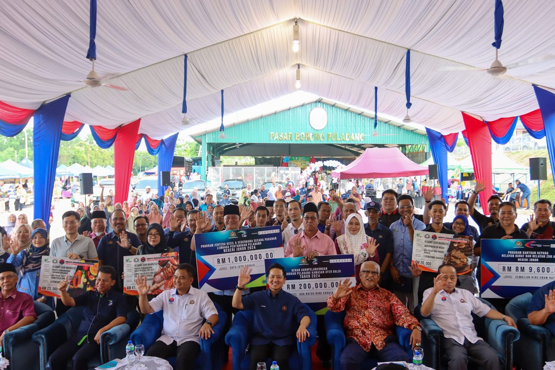Pasar Borong Peladang Kluang 1 pasar borong peladang kluang