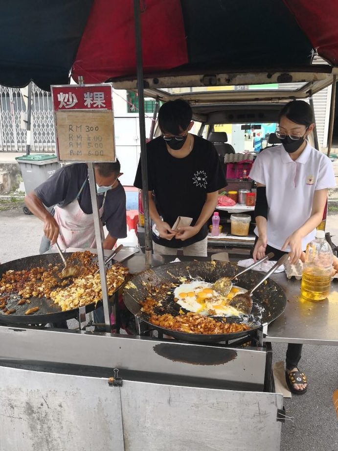 pasar malam taman putri kulai