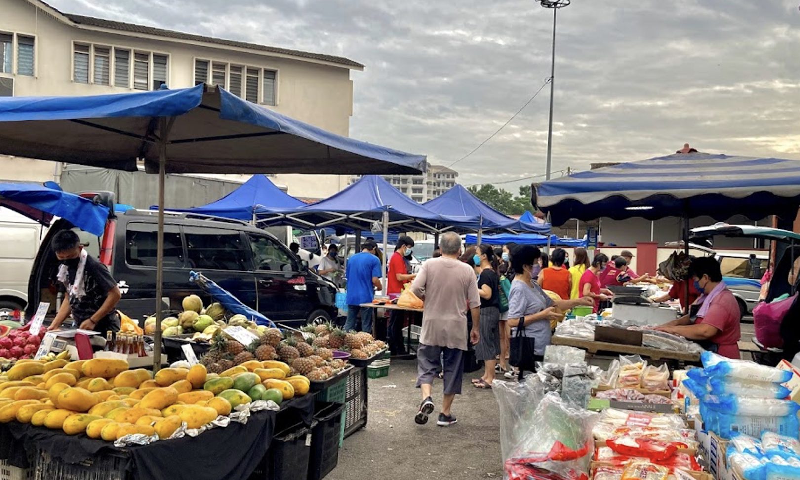 pasar pagi taman pelangi