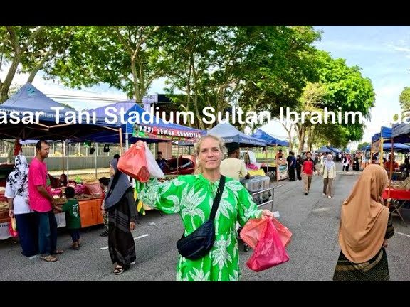 pasar tani stadium sultan ibrahim muar