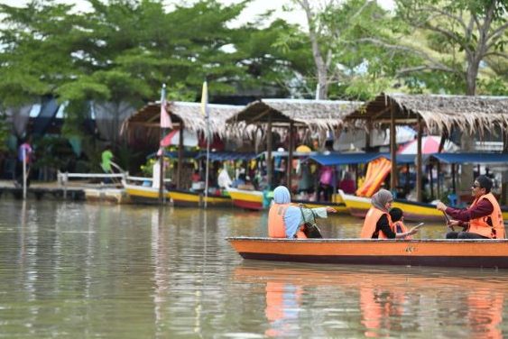 pasar terapung jps perlis