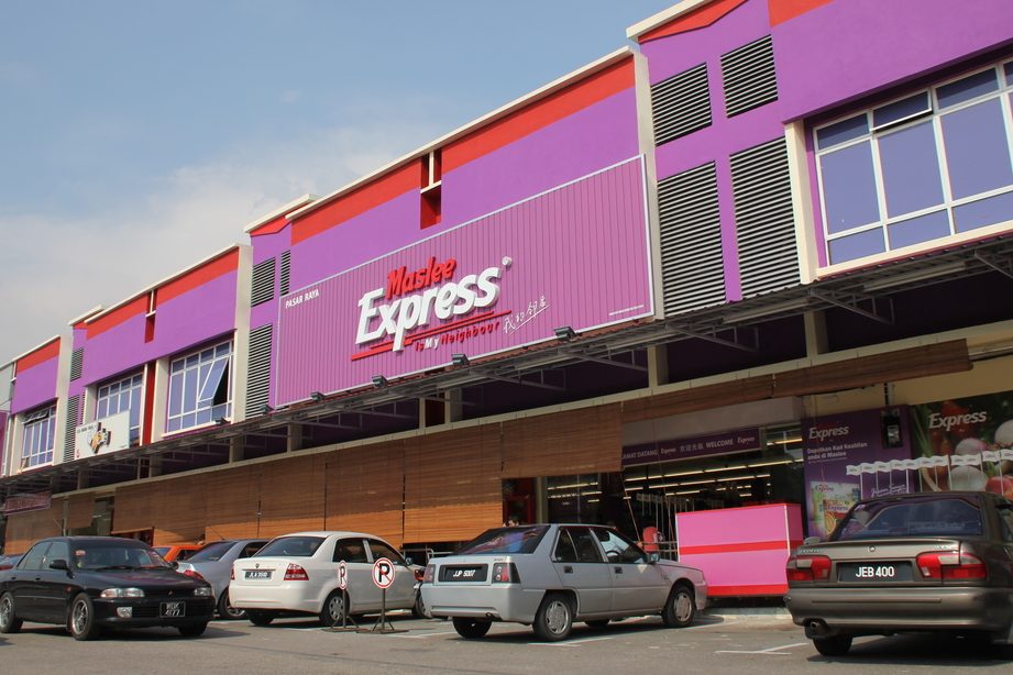 pasaraya maslee pekan nenas