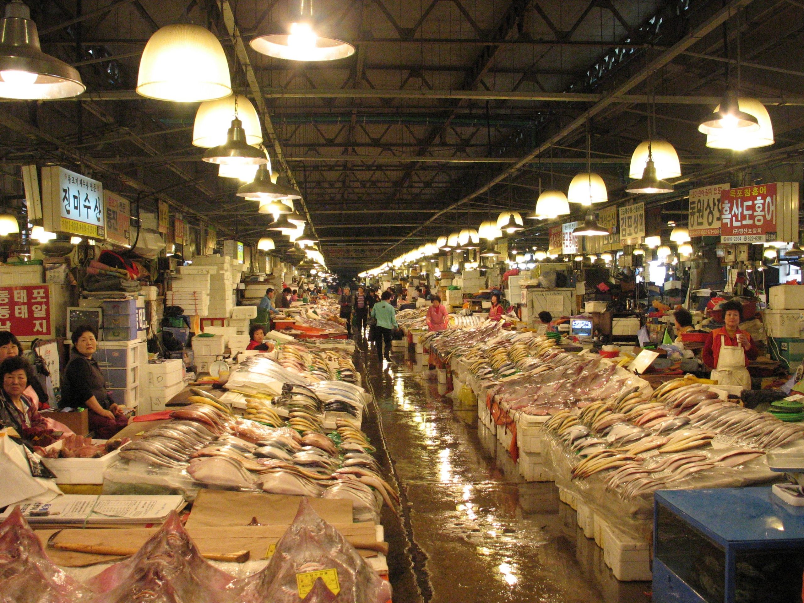 wholesale wet market scaled